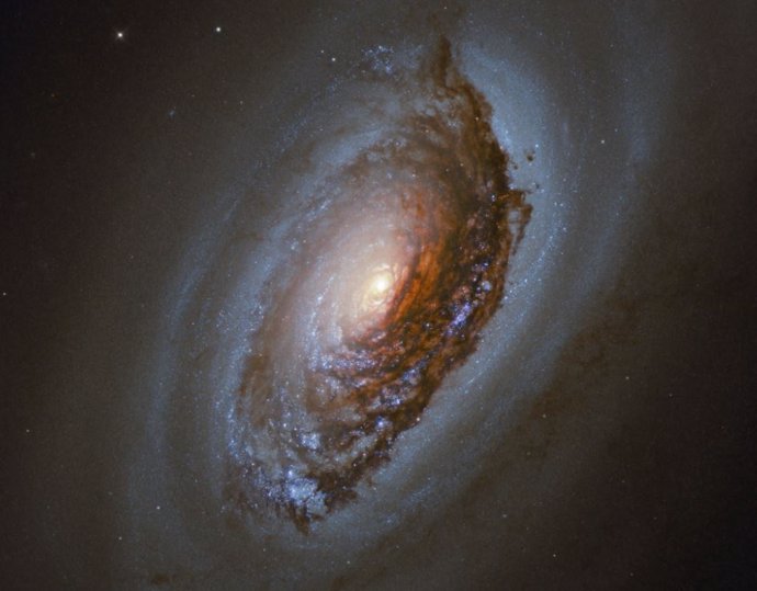 Galaxia NGC 4826