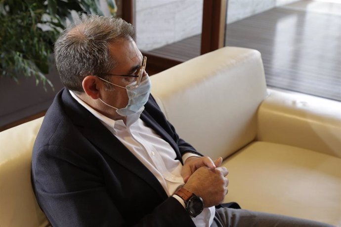 El consejero de Sanidad de Castilla-La Mancha, Jesús Fernández Sanz, en entrevista con Europa Press