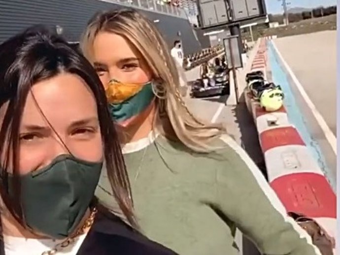 LAURA MATAMOROS Y MARÍA POMBO