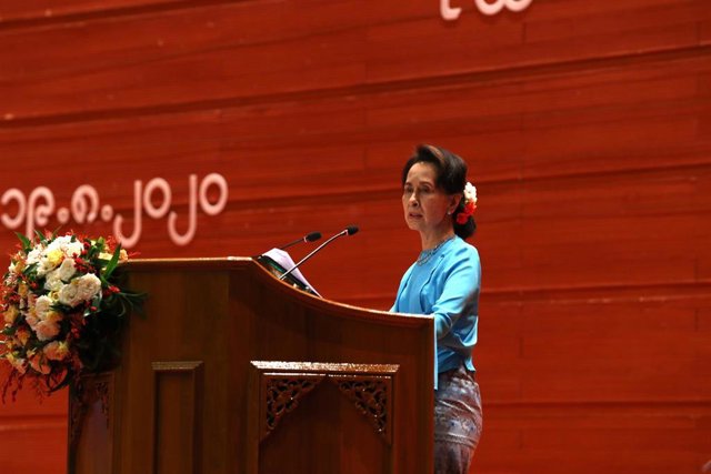 Archivo - Aung San Suu Kyi, antigua líder 'de facto' del Gobierno de Birmania