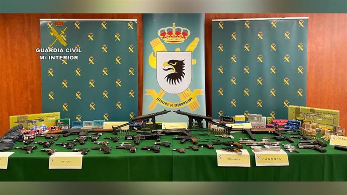 Armas intervenidas en la operación Ebanista, desarrollada en Vizcaya y Valencia, contra el tráfico ilícito de este material