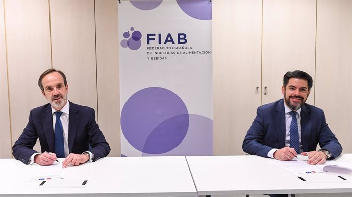 Firma de acuerdo entre FIAB y la Fundación de la UAM