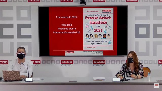 La secretaria general de la FSS-CCOO CyL, Ana Rosa Arribas, y el colaborador de estudios de la FSS-CCOO CyL y autor del informe, Pablo Caballero.