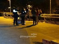 Más de 350 denuncias en Sevilla durante el puente por mal uso de la mascarilla y consumo de alcohol en la calle