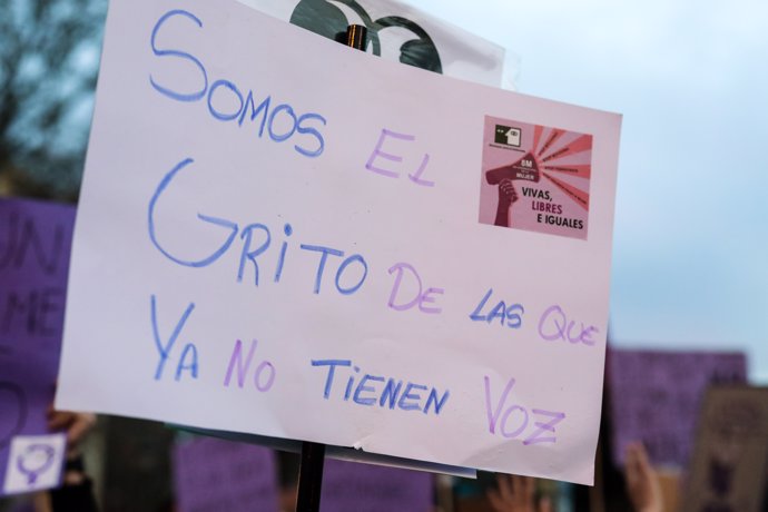 Manifestación del 8M (Día Internacional de la Mujer) en Madrid a 8 de marzo de 2020