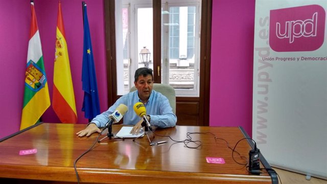 El exdirigente de UPyD, Emilio Sáez de Guinoa ahora integrado en'La Rioja en marcha'l