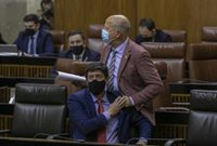 Marín descarta el "pin parental" y vincula la "teatralización" de Vox con la posible "carrera" de Olona en Andalucía