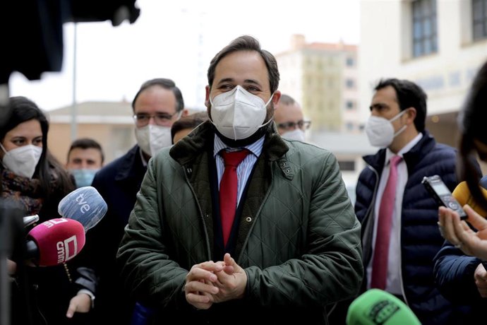 Pp Clm (Fotografías) Paco Núñez Y Ana Vázquez En Cuenca