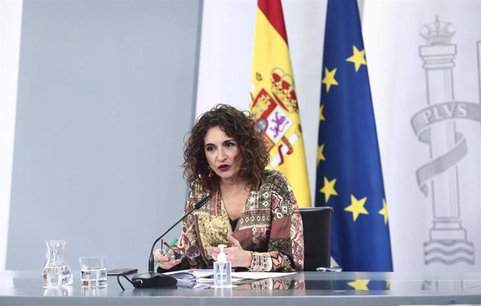 La ministra de Hacienda y portavoz del Gobierno, María Jesús Montero, durante la rueda de prensa posterior al Consejo de Ministros, en Madrid (España), a 2 de marzo de 2021. El Consejo de Ministros ha aprobado este martes el nuevo Estatuto General de la