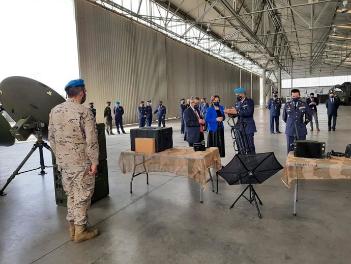 Visita a la base de Tablada