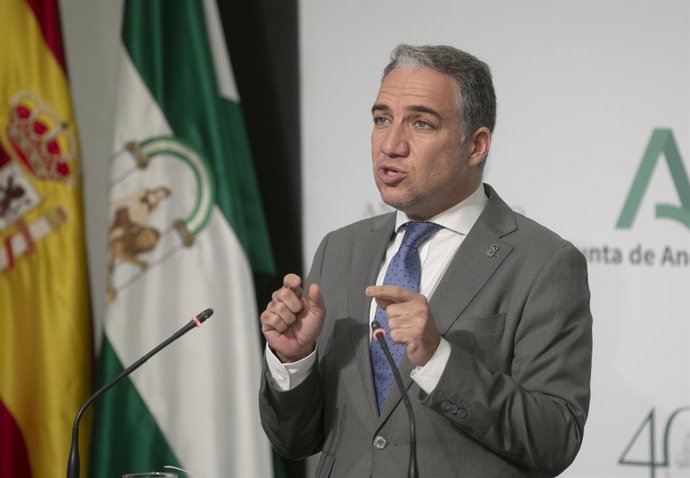 El consejero de la Presidencia y portavoz del Gobierno andaluz, Elías Bendodo, durante la rueda de prensa posterior a la reunión del Consejo de Gobierno de la Junta de Andalucía. En el Palacio de San Telmo, (Sevilla, Andalucía, España), a 02 de febrero 