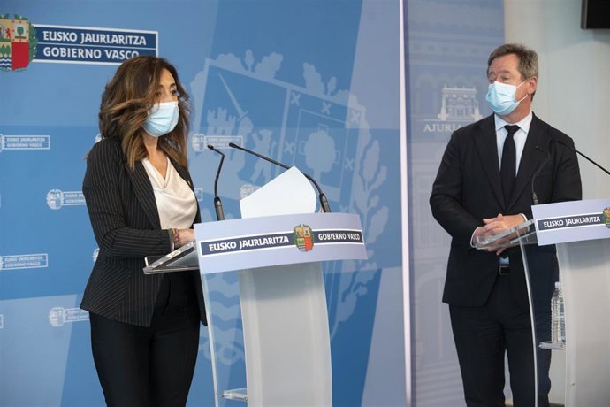 La consejera de Gobernanza Pública y Autogobierno, Olatz Garamendi, ha comparecido en Vitoria ante los medios de comunicación tras el Consejo de Gobierno semanal