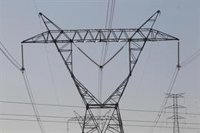 El Gobierno abre la puerta a reformar el mercado eléctrico para  poner fin a las "sobrerretribuciones"