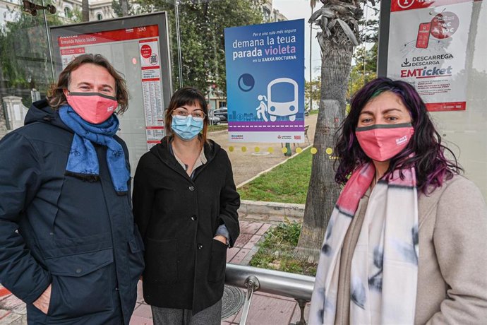 Ndp + Foto Parades Violeta Emt