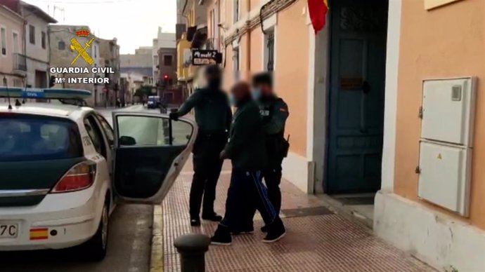 Dos detenidos por plantaciones indoor de marihuana en Sant Joan y Alicante