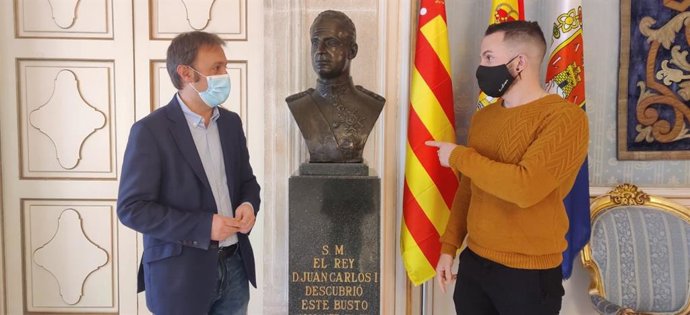 Compromís propone donar el busto del rey emérito del salón Azul a la delegación de Hacienda en Alicante