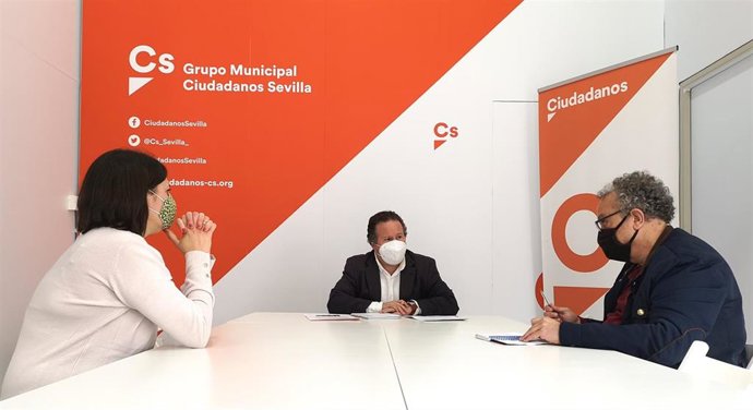 Ciudadanos (Cs)  Ciudadanos Advierte De Las Dudas Que La Peatonalización De Mateos Gago Genera Entre Los Comerciantes De Santa Cruz