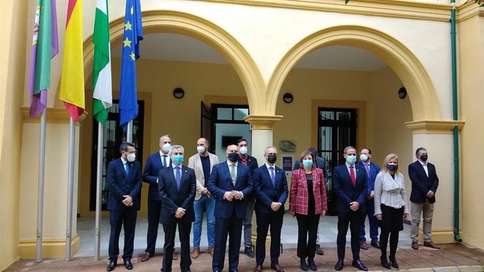 Sandra García con alcalde de Campo de Gibraltar