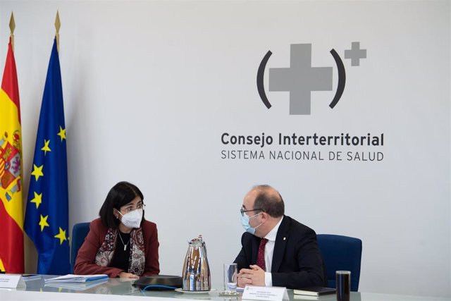 Carolina Darias y Miquel Iceta en la reunión del Consejo Interterritorial del Sistema Nacional de Salud el 3 de febrero de 2021.