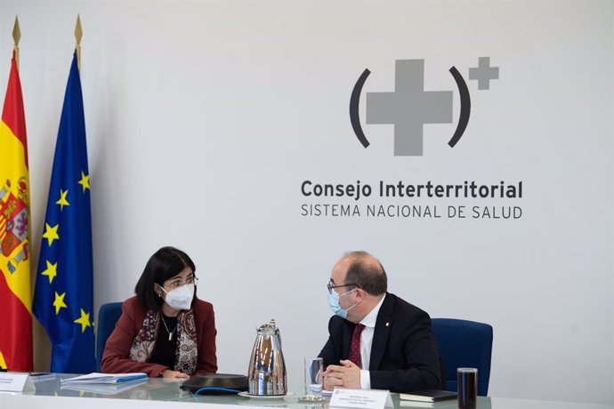 Carolina Darias i Miquel Iceta en la reunió del Consell Interterritorial del Sistema Nacional de Salut el 3 de febrer de 2021.