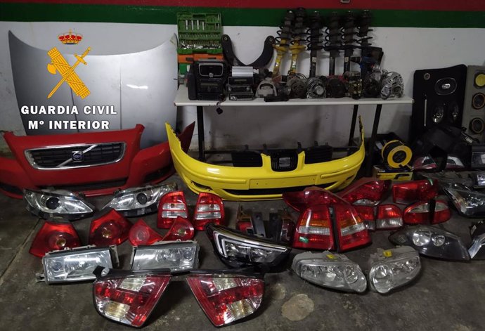 Cuatro detenidos robo de piezas de vehículos de un desguace de Villarrobledo que luego vendían en Internet