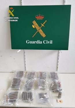 Confiscats més de sis quilos d'haixix a la Jonquera (Girona)