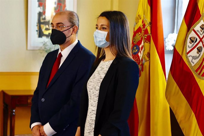 El presidente del Gobierno de Aragón, Javier Lambán y la presidenta de Ciudadanos, Inés Arrimadas se han reunido en el Edificio Pignatelli, sede del Ejecutivo autonómico