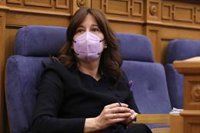 La consejera de Igualdad propugna que el feminismo "no es una moda efímera" sino la lucha de muchos años