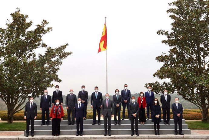 El Rey recibe al Consejo de Socios de KPMG con motivo del 50 aniversario de la firma en España