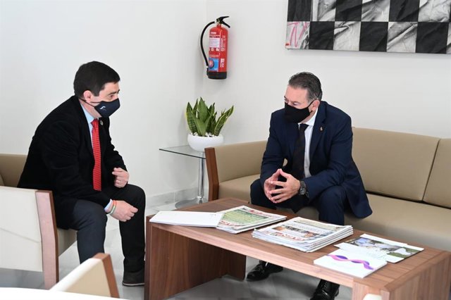 Francisco Reyes y Raúl Caro-Accino.