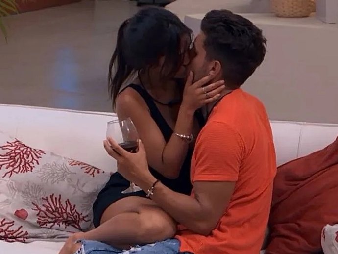 FIAMA Y MANUEL