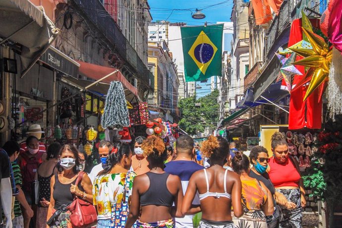 Archivo - Zona comercial de Río de Janeiro, Brasil