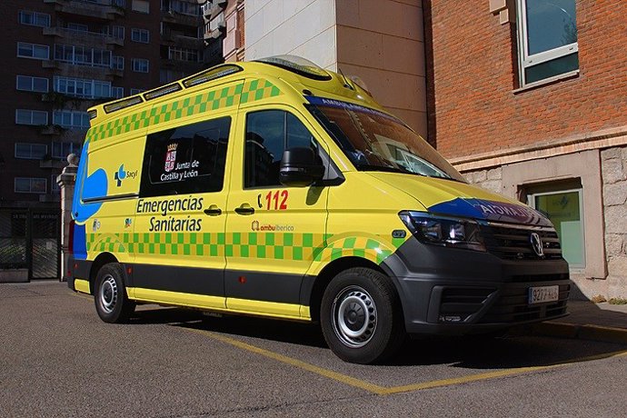 Ambulancia medicalizada de Sacyl.