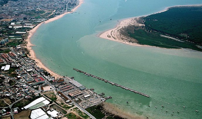 Desembocadura del río Guadalquivir en Sanlúcar de Barrameda
