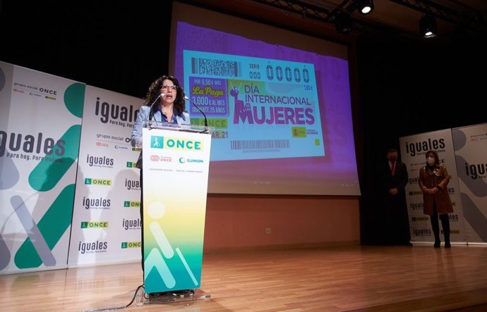 Rocío Ruiz en la presentación de la imagen del cupón de la ONCE con motivo del Día Internacional de las Mujeres, que se conmemora el próximo 8 de marzo.