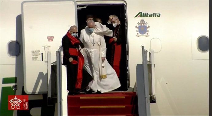 El Papa a su llegada a Bagdad (Irak)