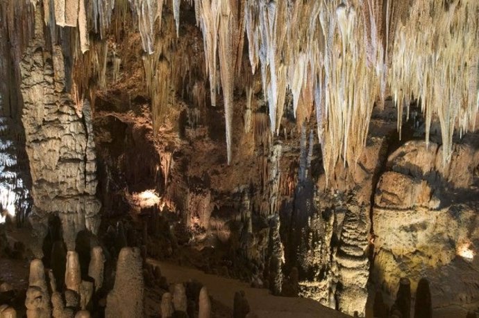 Archivo - Interior de la Cueva.