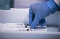 Andalucía administra 883.289 dosis y 244.193 personas tienen la vacuna contra el Covid completa