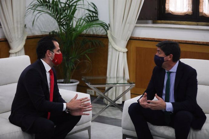 El vicepresidente de la Comunidad de Madrid, Ignacio Aguado, y el vicepresidente de la Junta de Andalucía, Juan Marín, este viernes reunidos en Sevilla.