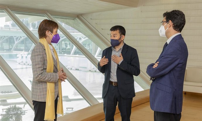 El conseller de Educación, Cultura y Deporte, Vicent Marz, la rectora de la Universitat de Valncia, Mavi Mestre y el rector de la Universitat Politcnica de Valncia, Francisco Mora.