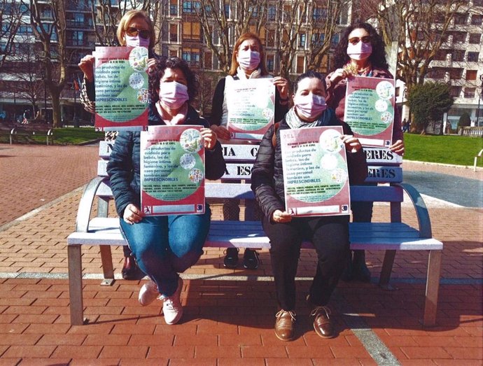 Campaña del 8M de la Vocalía de la Mujer de la Federación de Asociaciones de Vecinos de Gijón (FAV)