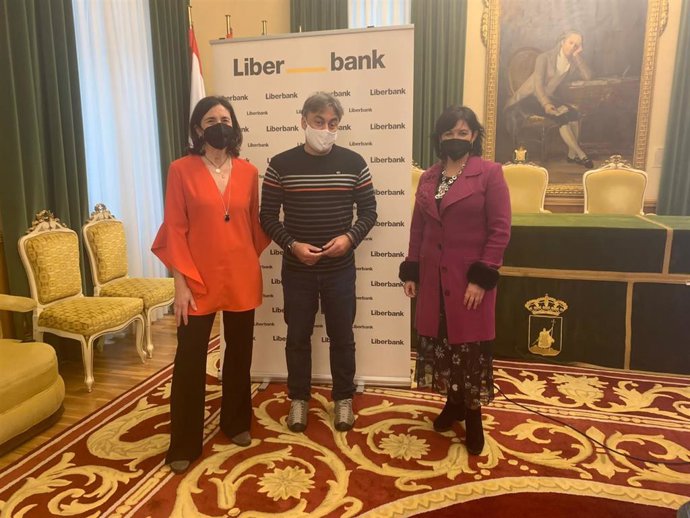 Firma del convenio entre Ayuntamiento de Gijón y Liberbank