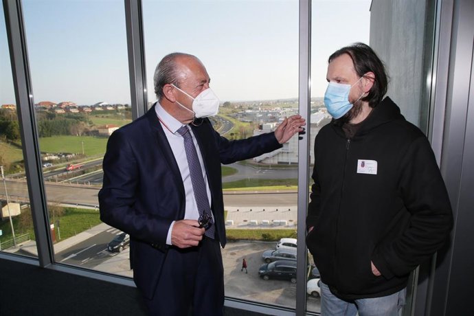 Marcano con el alcalde de Miera