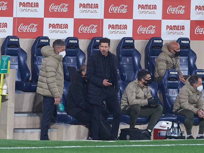 Diego Pablo Simeone head coach of Atletico de Madrid during the la Liga match between Villarreal and Atletico de Madrid at Estadio de la Ceramica on 28 February, 2021 in Vila-real, Spain