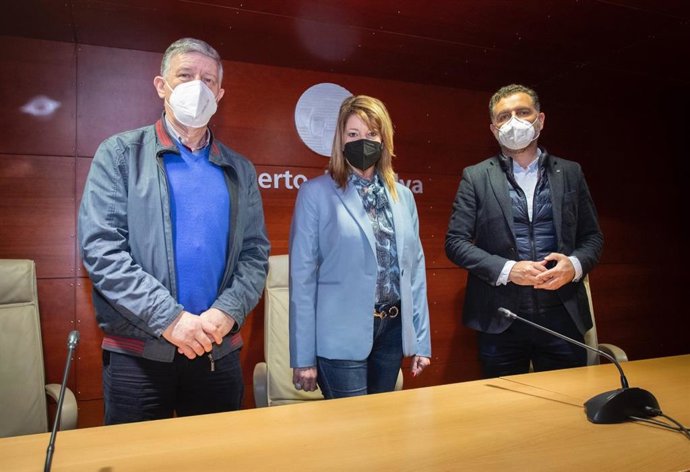 La presidenta del Puerto y los alcaldes de Palos y Morguer se reúnen para "trabajar de manera leal".