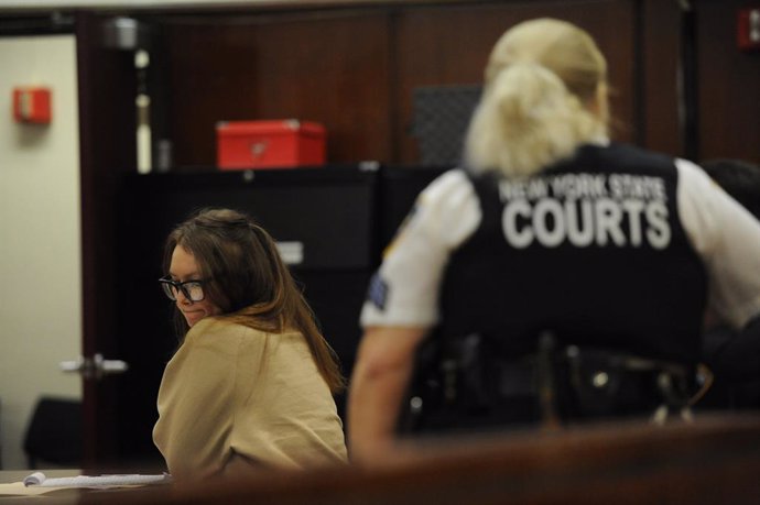 Archivo - March 11, 2019 - New York, New York, USA: Fake Russian heiress and high society alleged grifter, Anna Sorokin (aka Anna Delvey), appeared before Hon. Judge Diane Kiesel for the first of two March hearings to address her grand larceny and theft