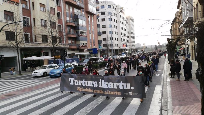 Manifestación en Pamplona para exigir que se investiguen las denuncias por tortura