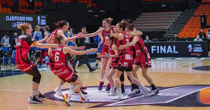 Spar Girona destrona al Perfumerías