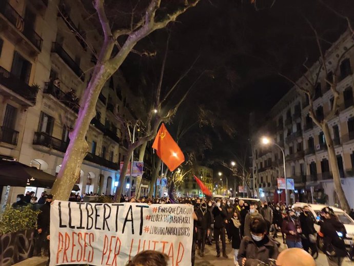 Manifestantes de Barcelona en la Ronda Sant Pere
