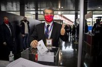 Laporta: "He anat a votar i ha sortit el sol, animo tothom a votar"